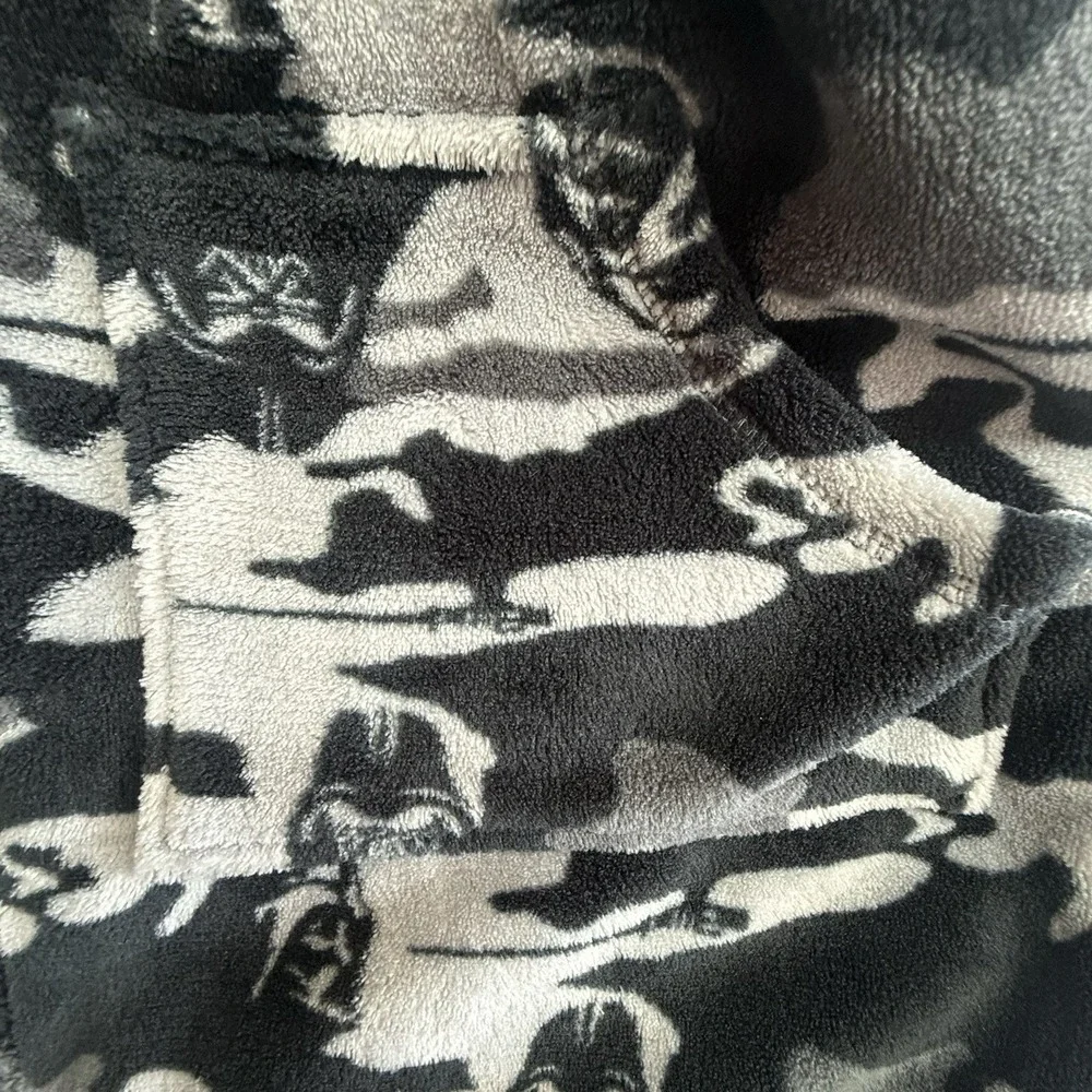 GAP Star Wars Kids Robe Darth Vader Hooded Fleece Belt Sz 8‎ Gray